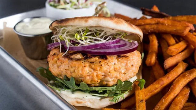 Salmon Burger With Lemon Pepper Aioli