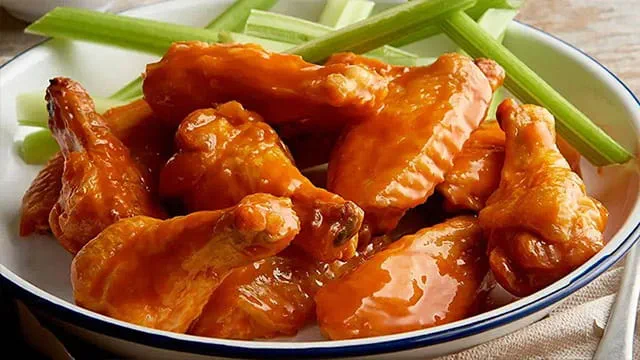 SPICY TANGY CAROLINA BBQ WINGS SPICY TANGY CAROLINA BBQ WINGS