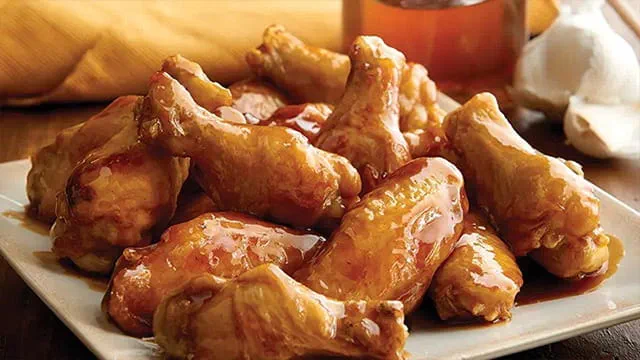 FRANK'S REDHOT® STINGIN’ HONEY GARLIC WINGS FRANK'S REDHOT® STINGIN’ HONEY GARLIC WINGS