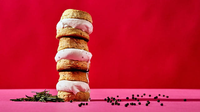 unexpected_ice_cream_sandwich