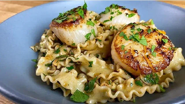 Get Your Menu Lent-Ready recipe_scallop_scampi_640x360
