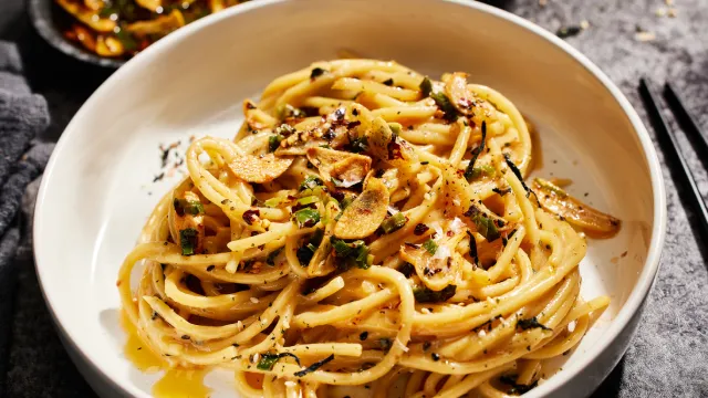 furikake-bucatini-640x360