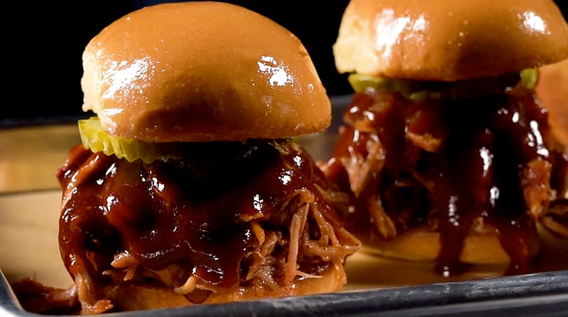 Memphis Pulled Pork Sliders