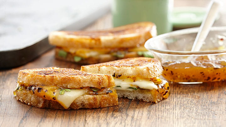 Grilled Cheese With Chipotle Peach Preserves