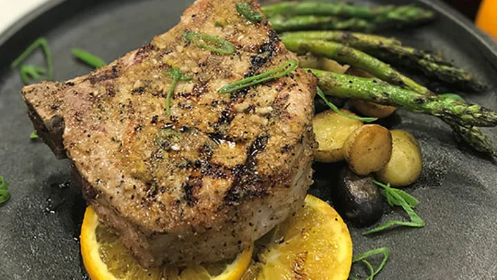 Perfect Pinch Grilled Pork Chops