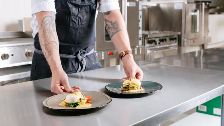 Spicy Crab Cake Benedict