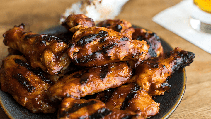 720x405_sriracha_wings