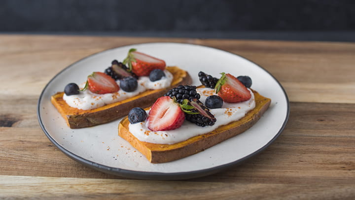 Sweet Potato Toast with Cinnamon Yogurt and Berries