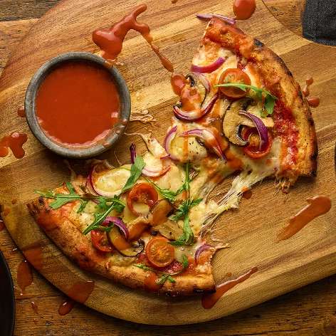 spicy veggie pizza