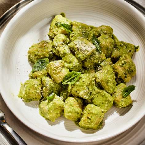 potato_gnocchi_with_sour_pesto