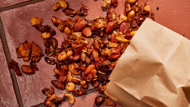 tamarind_pasilla_snack_mix