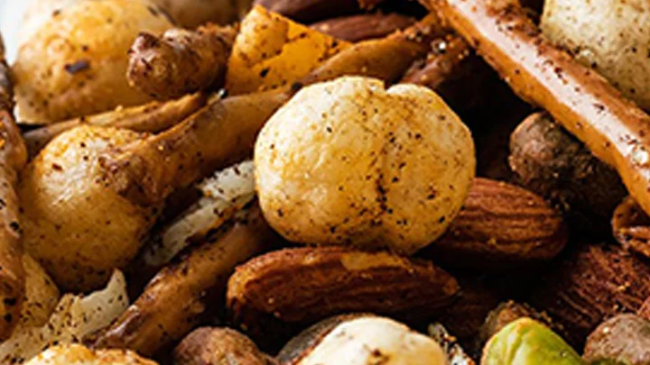 cajun_puffed_lotus_seed_snack_mix_800