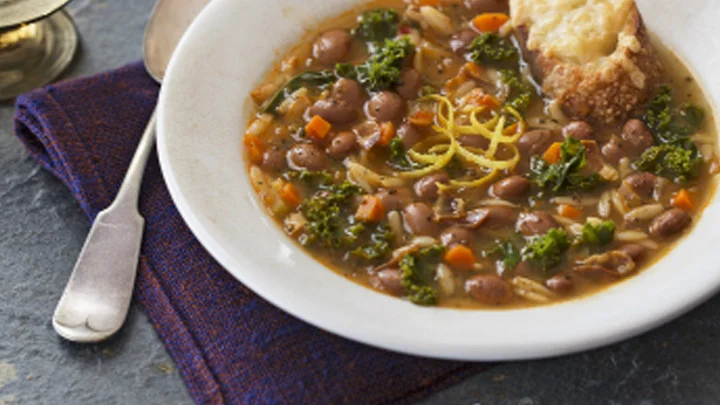 Soupe_a_l_orzo_aux_haricots_cocos_roses_et_a_la_sauge