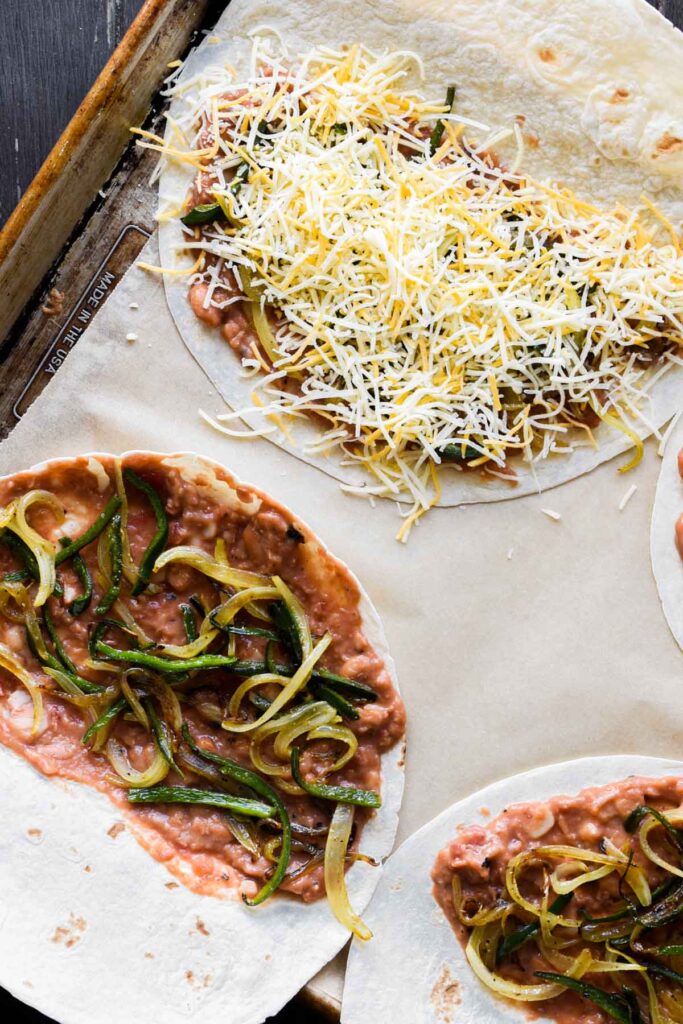 Assembly of quesadillas.